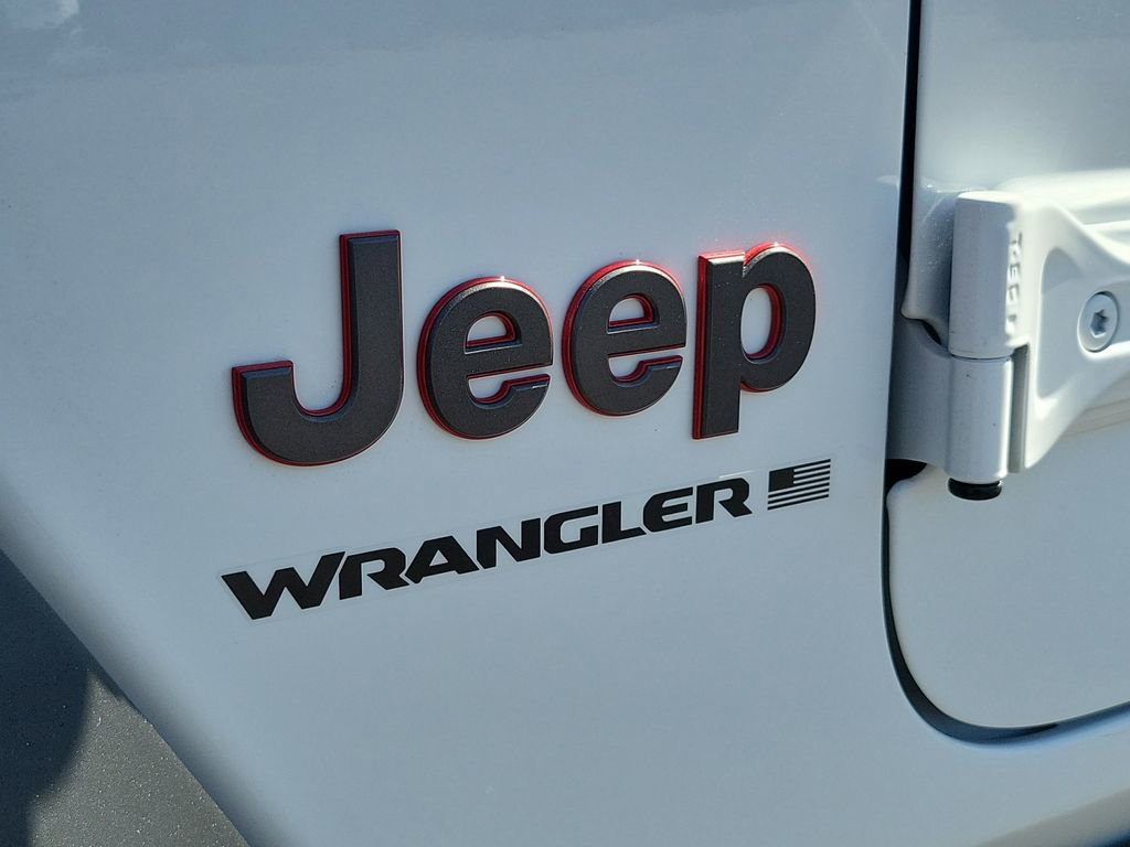 Used 2024 Jeep Wrangler Unlimited Rubicon w/ Safety Group image 30