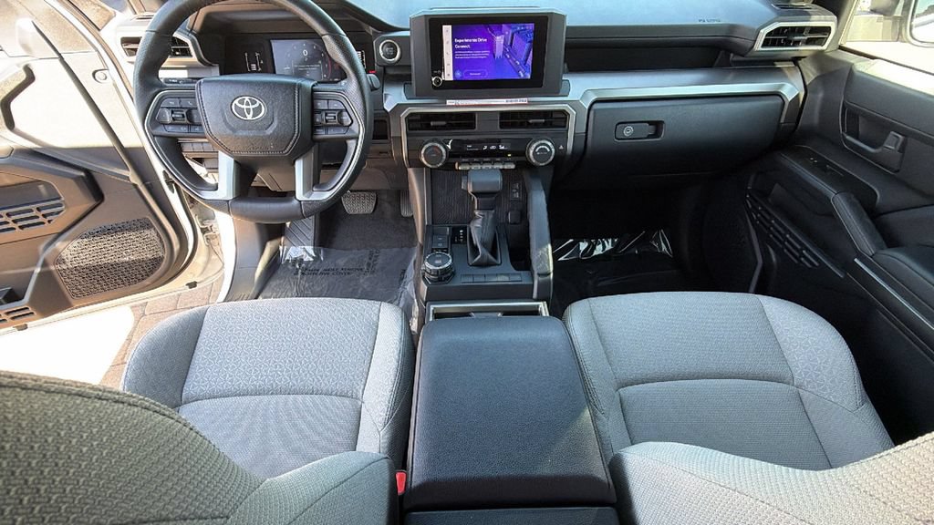 Used 2025 Toyota 4Runner SR5 AWD/4WD image 26