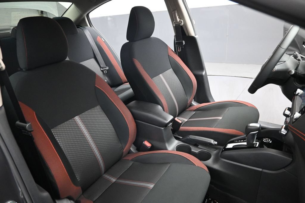 Certified 2025 Nissan Versa SR w/ Trunk Package FWD image 29