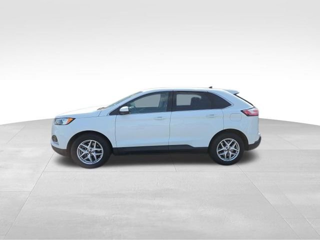 Used 2024 Ford Edge SEL image 2