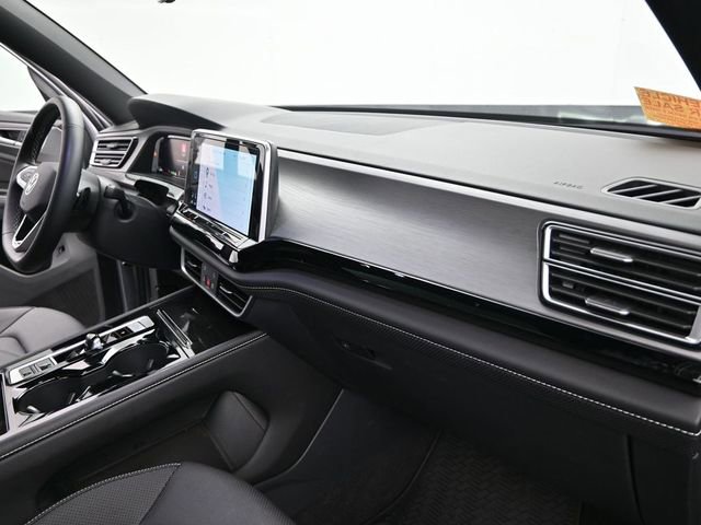 Used 2024 Volkswagen Atlas Cross Sport SE image 22