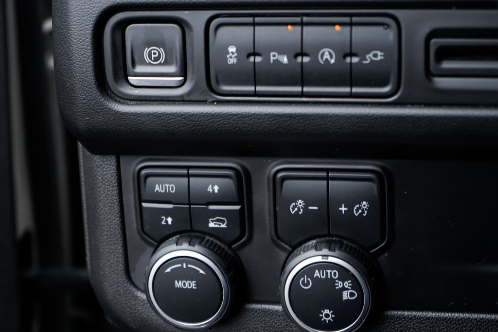 Used 2021 Chevrolet Tahoe LT AWD/4WD image 22