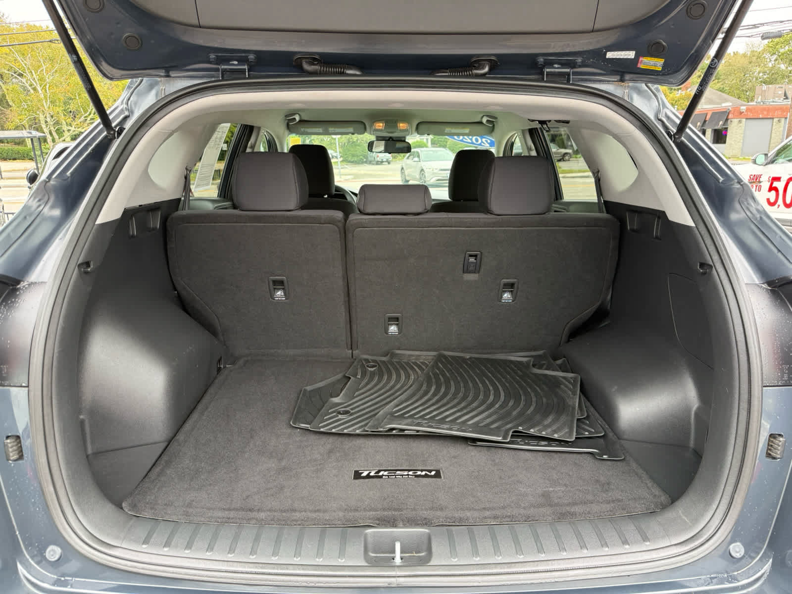 Used 2020 Hyundai Tucson SE w/ Winter Weather Package FWD image 13