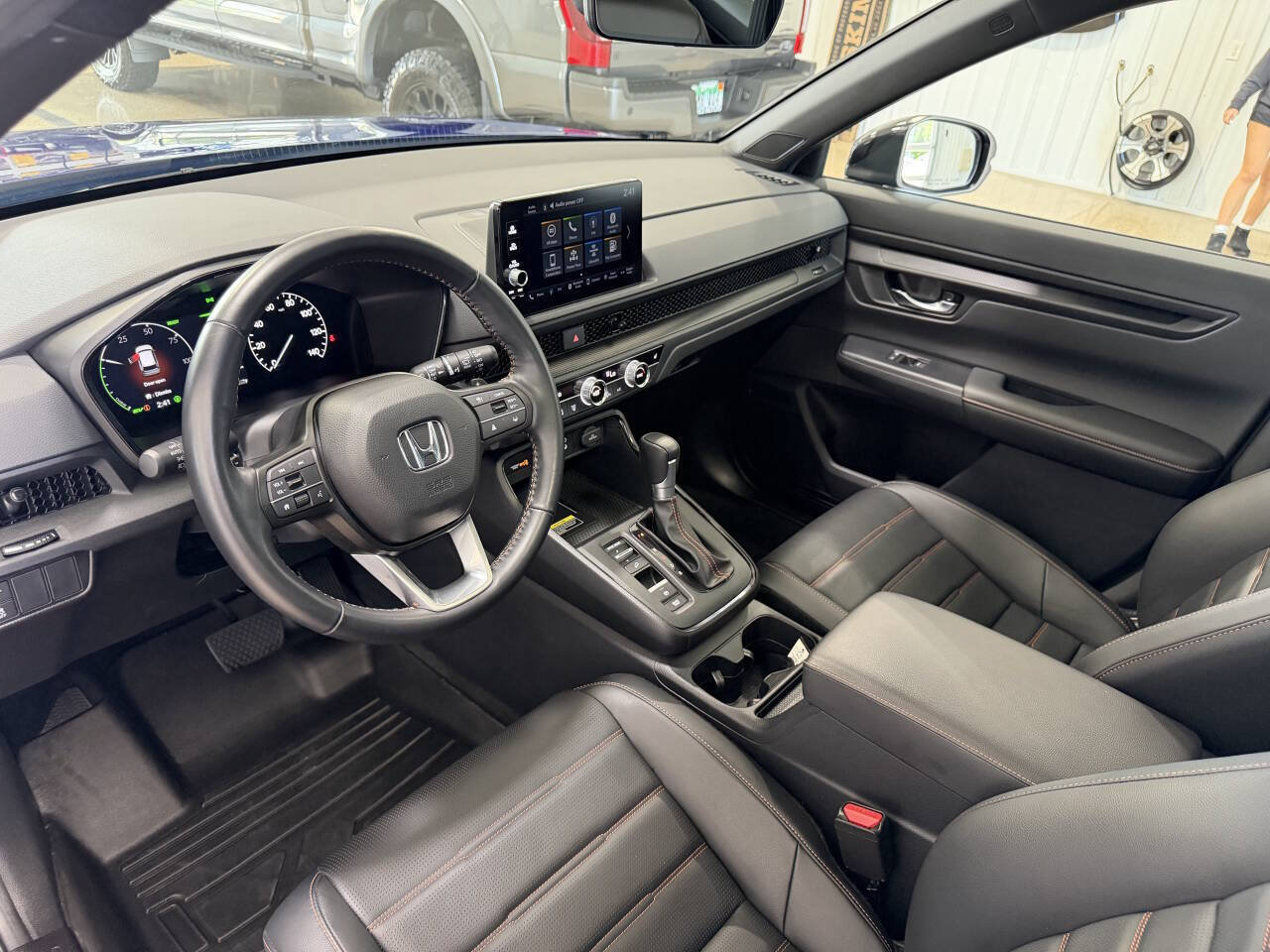 Used 2025 Honda CR-V Sport-L image 9