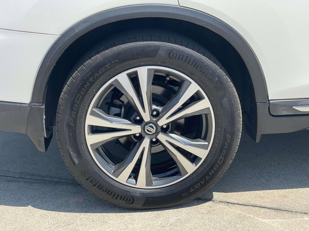 Used 2018 Nissan Rogue SL w/ Premium Package FWD image 8