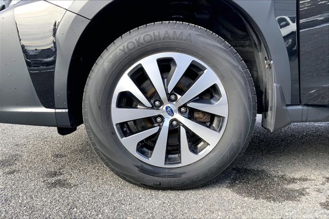 Used 2024 Subaru Outback Premium image 8