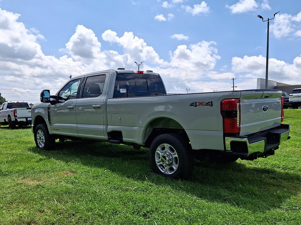 New 2026 Ford F350 XLT w/ XLT Premium Package AWD/4WD image 3