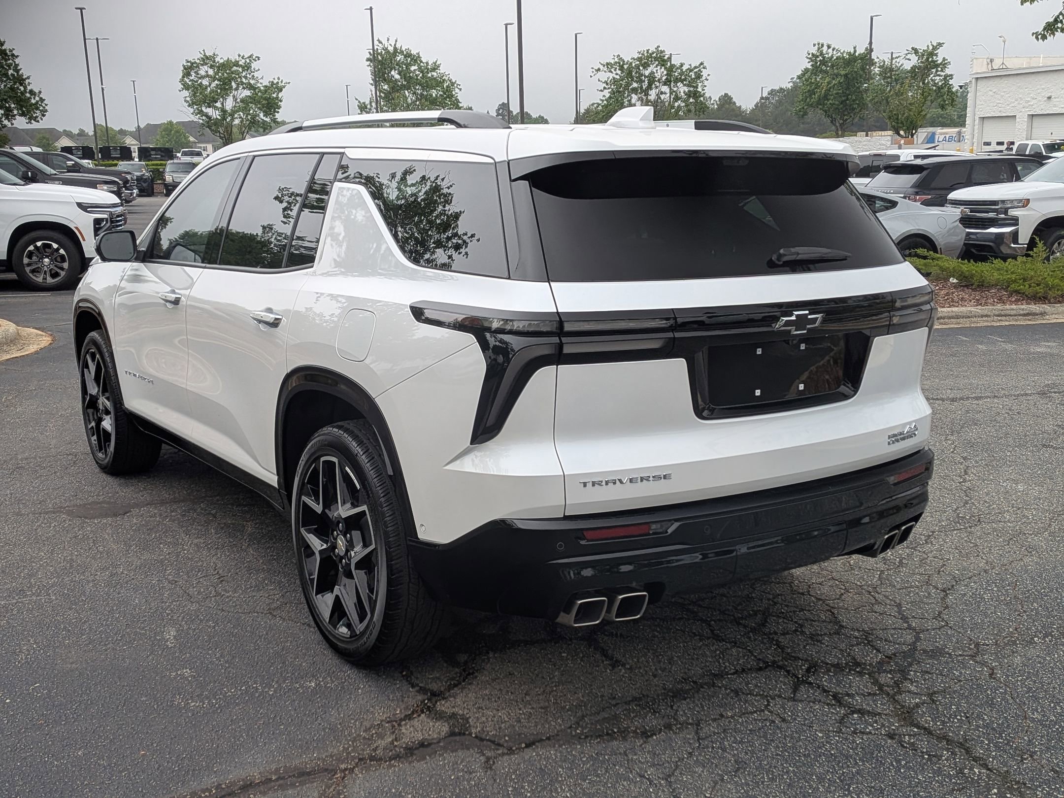 Certified 2025 Chevrolet Traverse High Country w/ LPO, Floor Liner Package FWD image 7