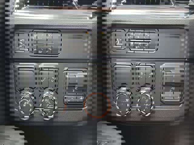 New 2026 Chevrolet Suburban Premier w/ Sun And Tow Package image 24