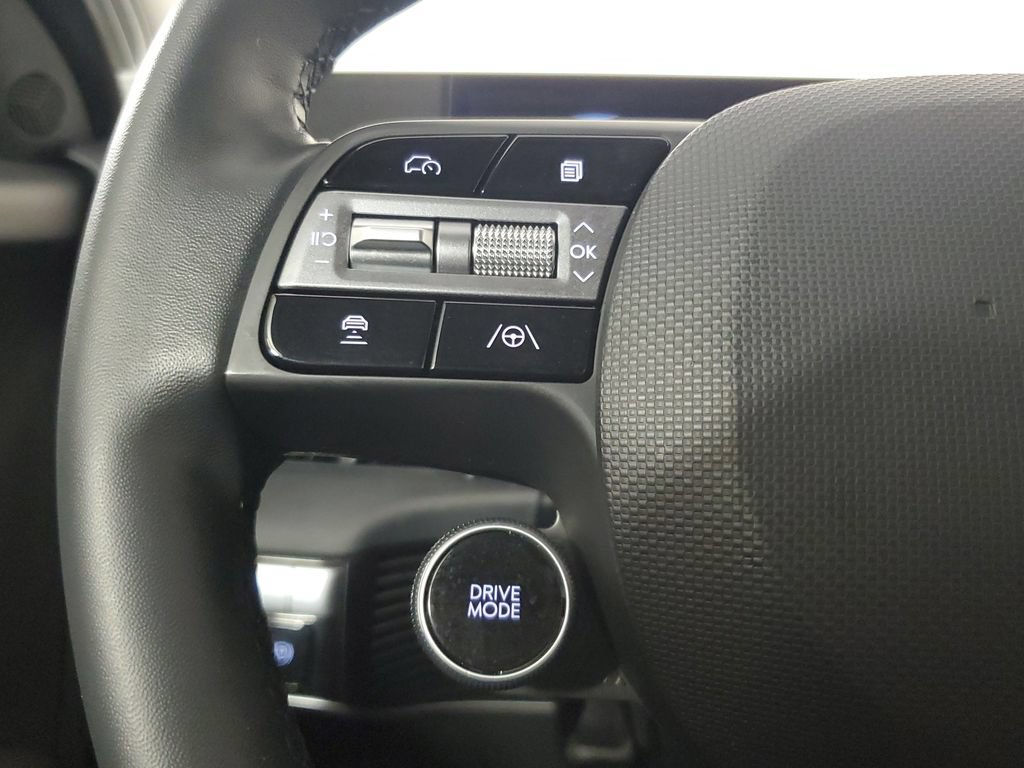 Used 2025 Hyundai Ioniq 5 SE RWD image 23