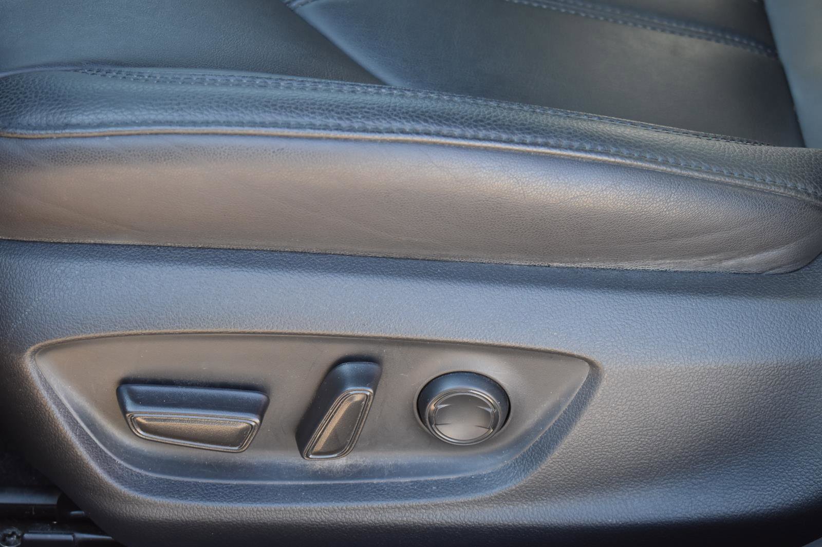 Used 2021 Toyota Avalon XLE image 20