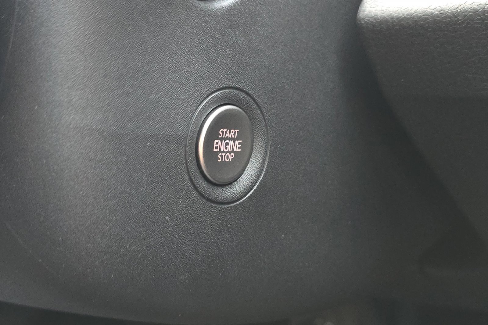 Used 2023 Volkswagen ID.4 2WD image 25