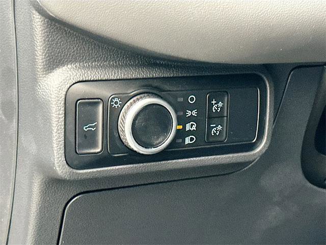 Certified 2025 Ford Explorer Active image 11
