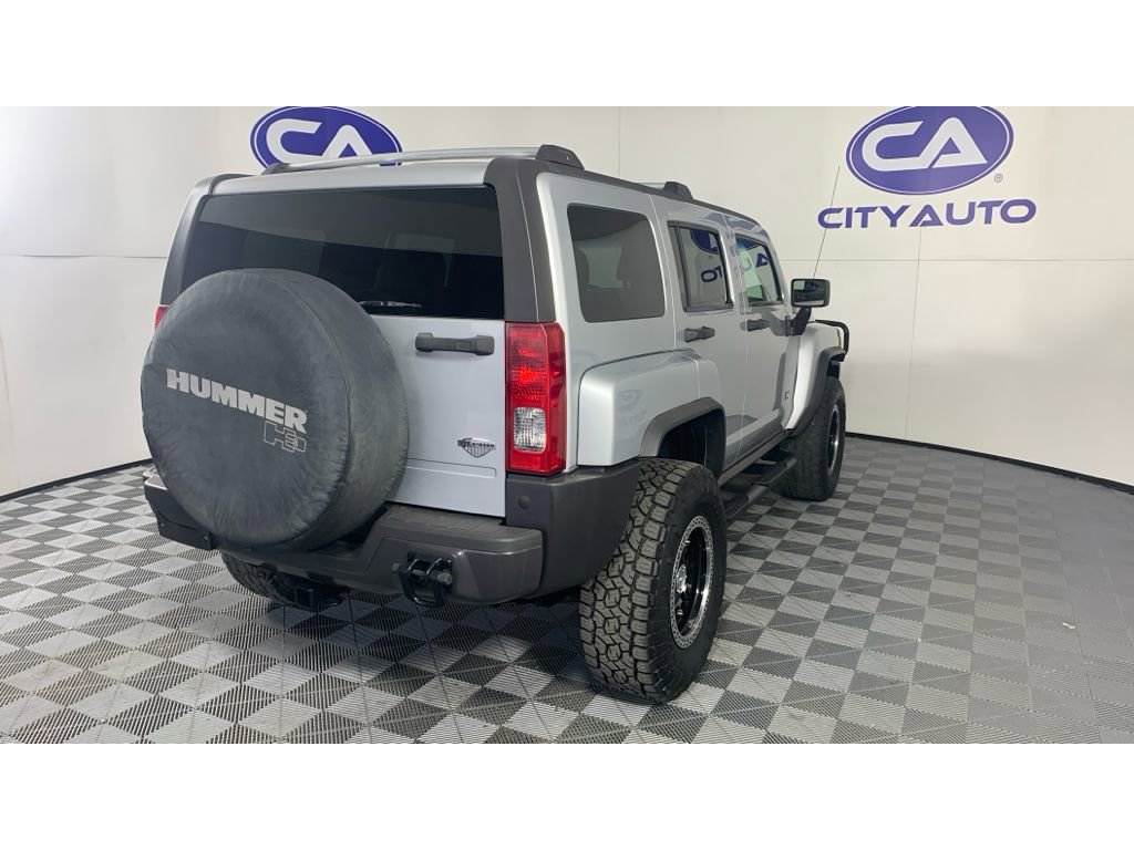 Used 2009 HUMMER H3 Alpha image 7