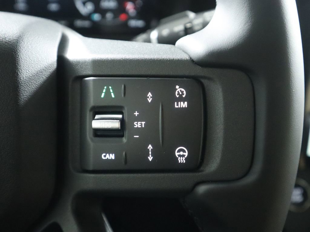 New 2026 Land Rover Defender 110 X-Dynamic SE image 13