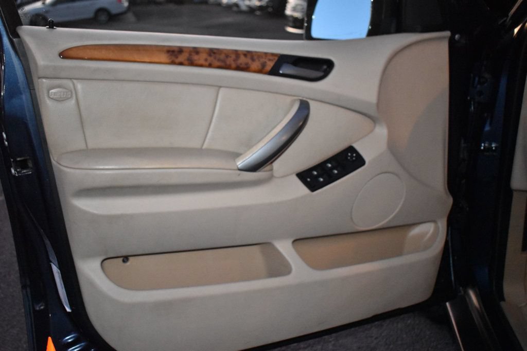 Used 2004 BMW X5 3.0i AWD/4WD image 32
