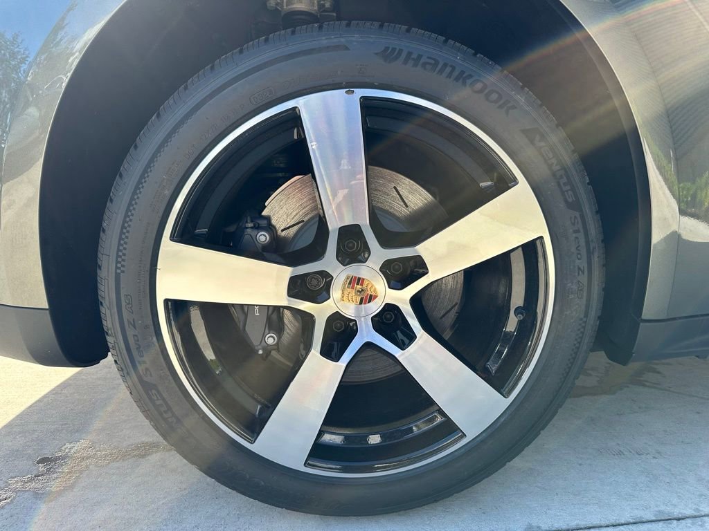 Used 2025 Porsche Panamera 4 image 35