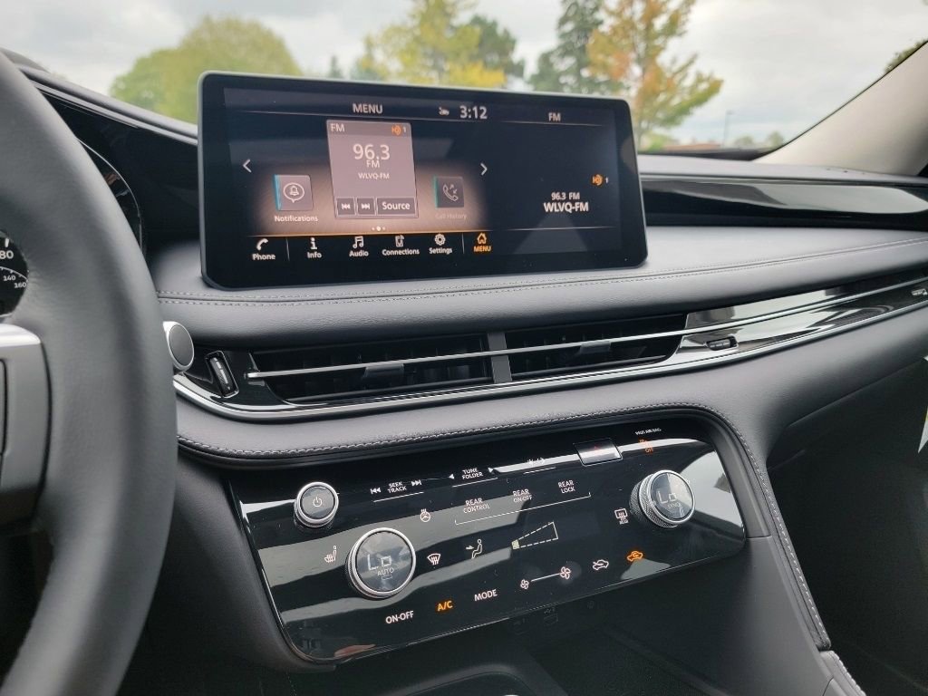 Certified 2025 INFINITI QX60 Pure w/ Cargo Package image 31