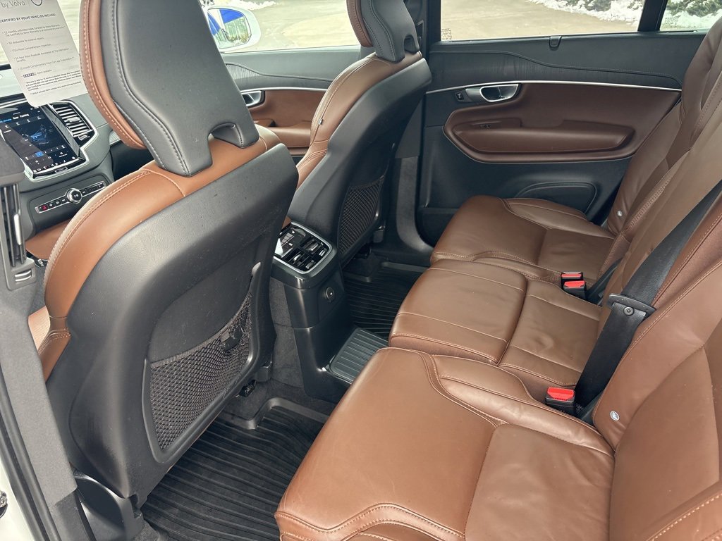 Certified 2024 Volvo XC90 T8 Ultimate w/ Protection Package Premier image 39