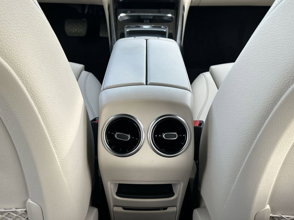 Used 2025 Mercedes-Benz GLB 250 4MATIC image 20