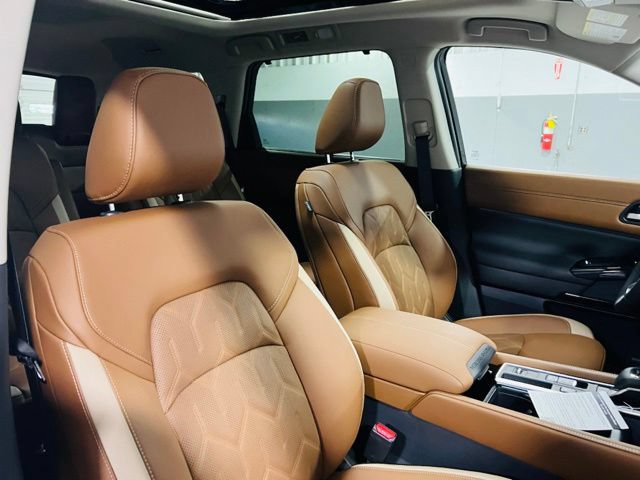New 2026 Nissan Pathfinder Platinum FWD image 37