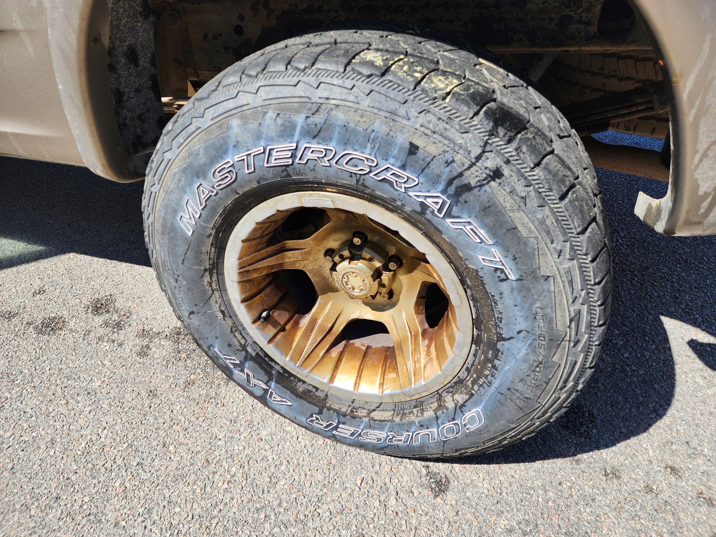 Used 2002 Ford F150 Lariat AWD/4WD image 14