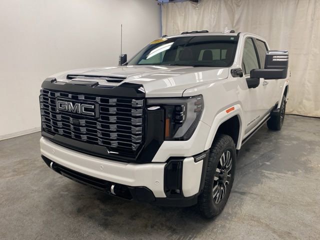 Certified 2025 GMC Sierra 2500 Denali Ultimate image 3