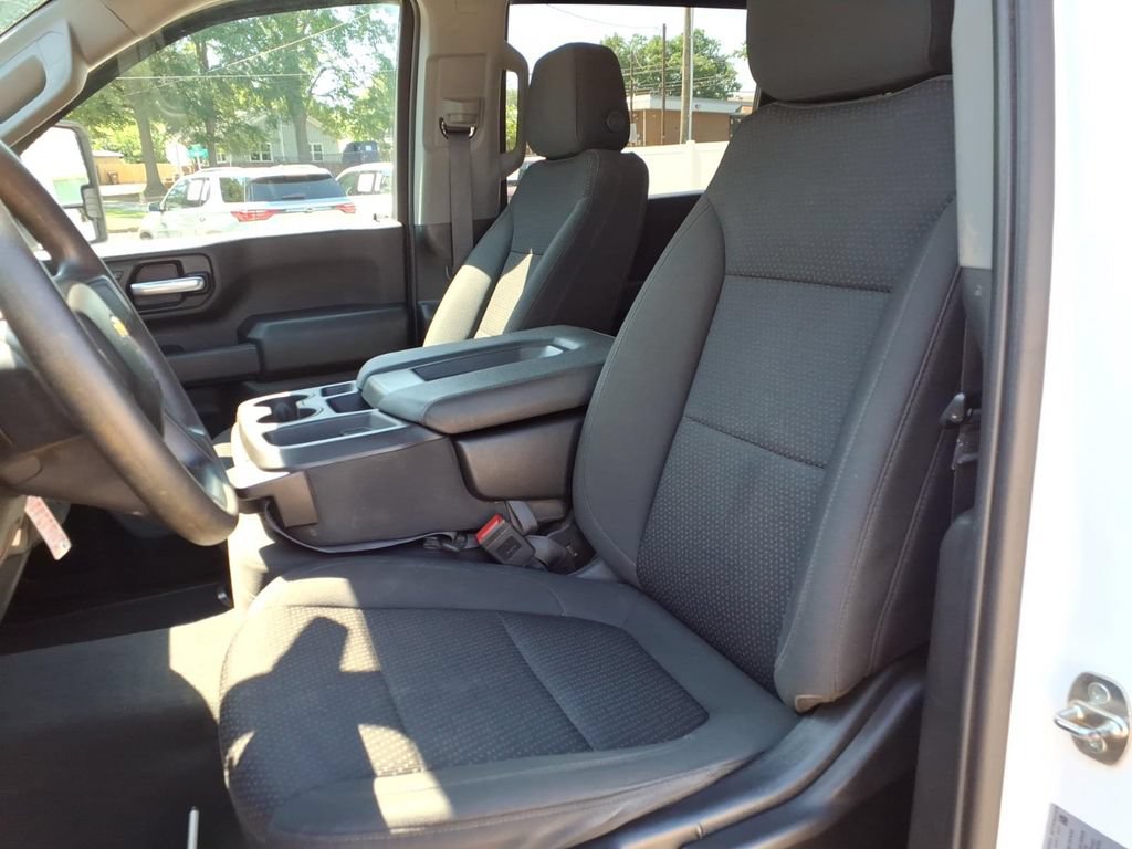 Used 2023 Chevrolet Silverado 2500 Custom w/ Custom Convenience Package AWD/4WD image 19