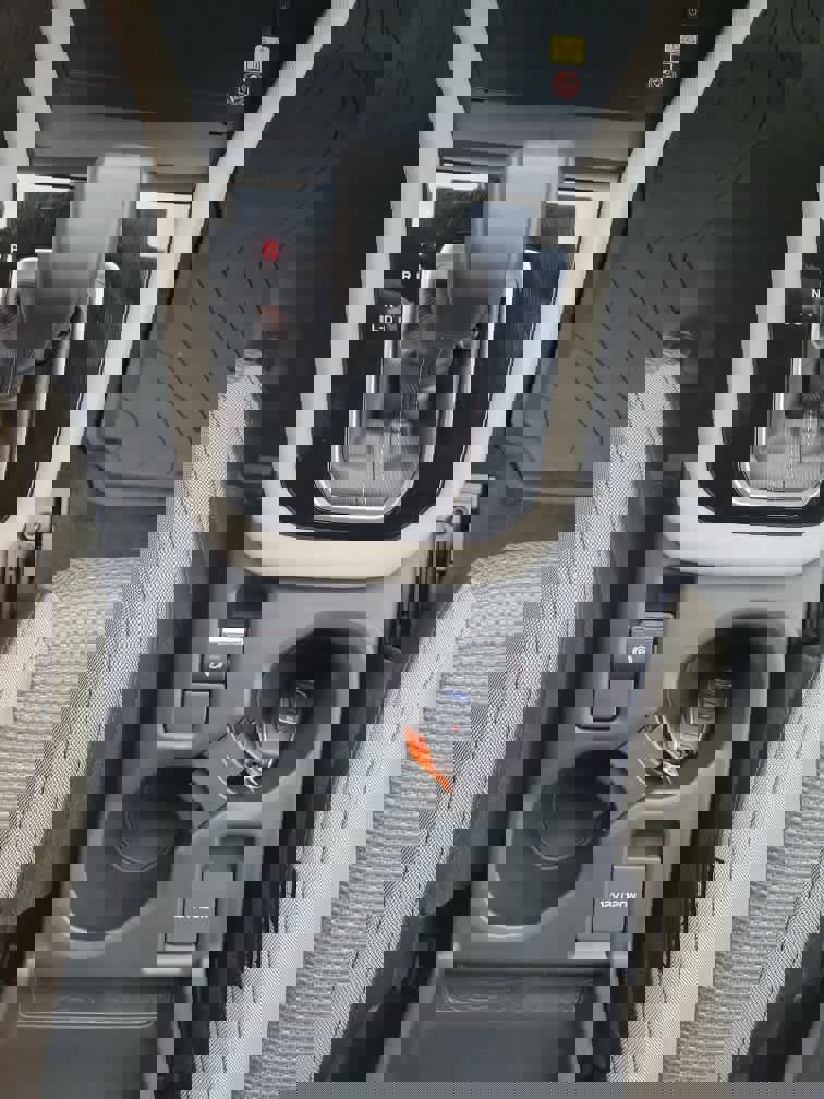 Certified 2025 Subaru Forester Premium image 17