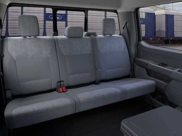 New 2026 Ford F350 4x4 Crew Cab DRW Super Duty image 11