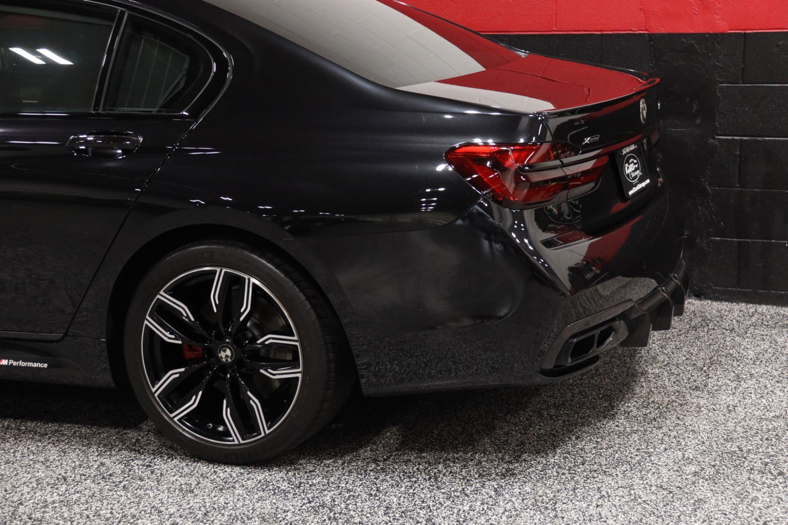 Used 2018 BMW 750i xDrive AWD/4WD image 26