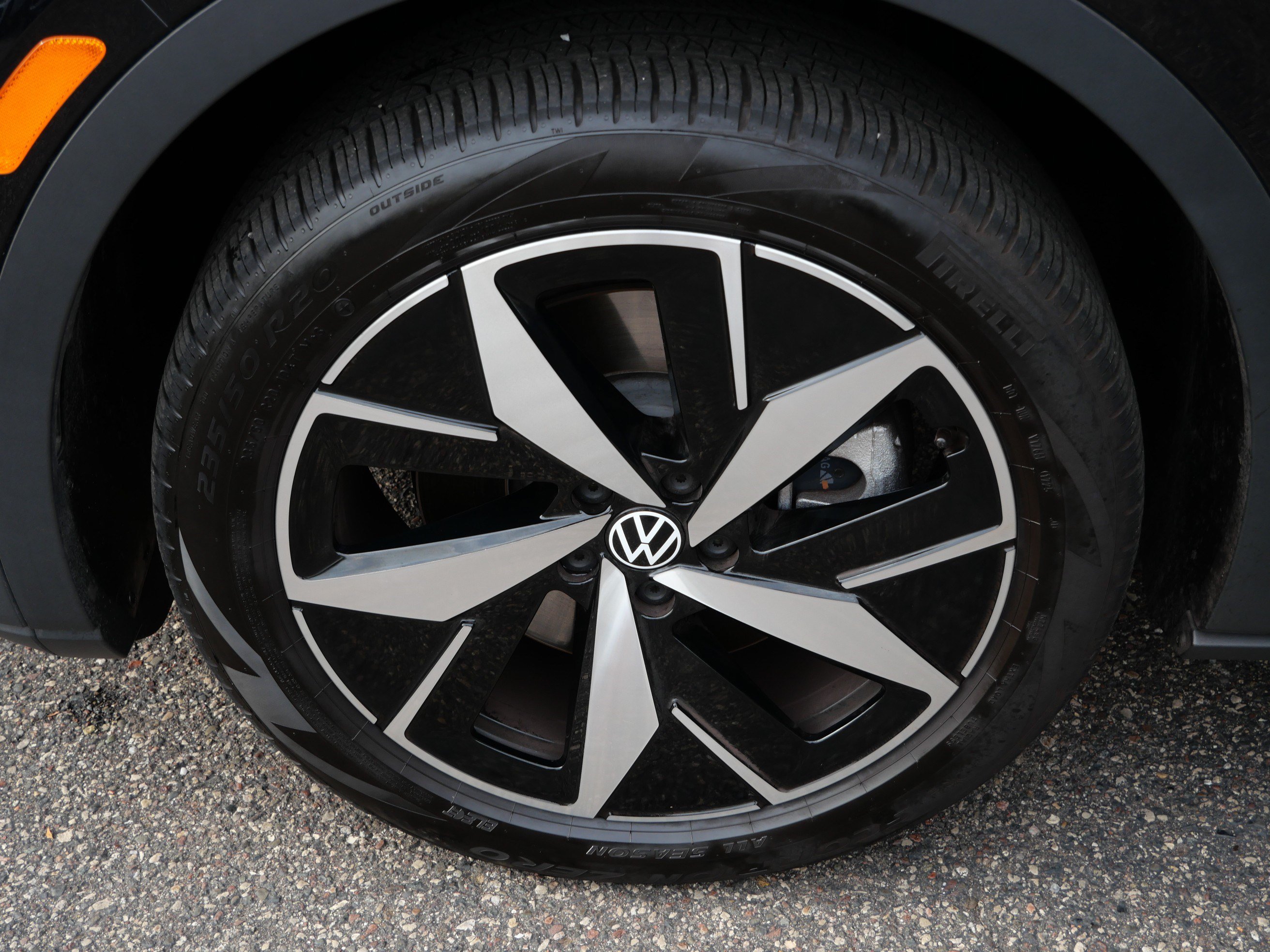 Used 2025 Volkswagen ID.4 Pro S AWD/4WD image 15