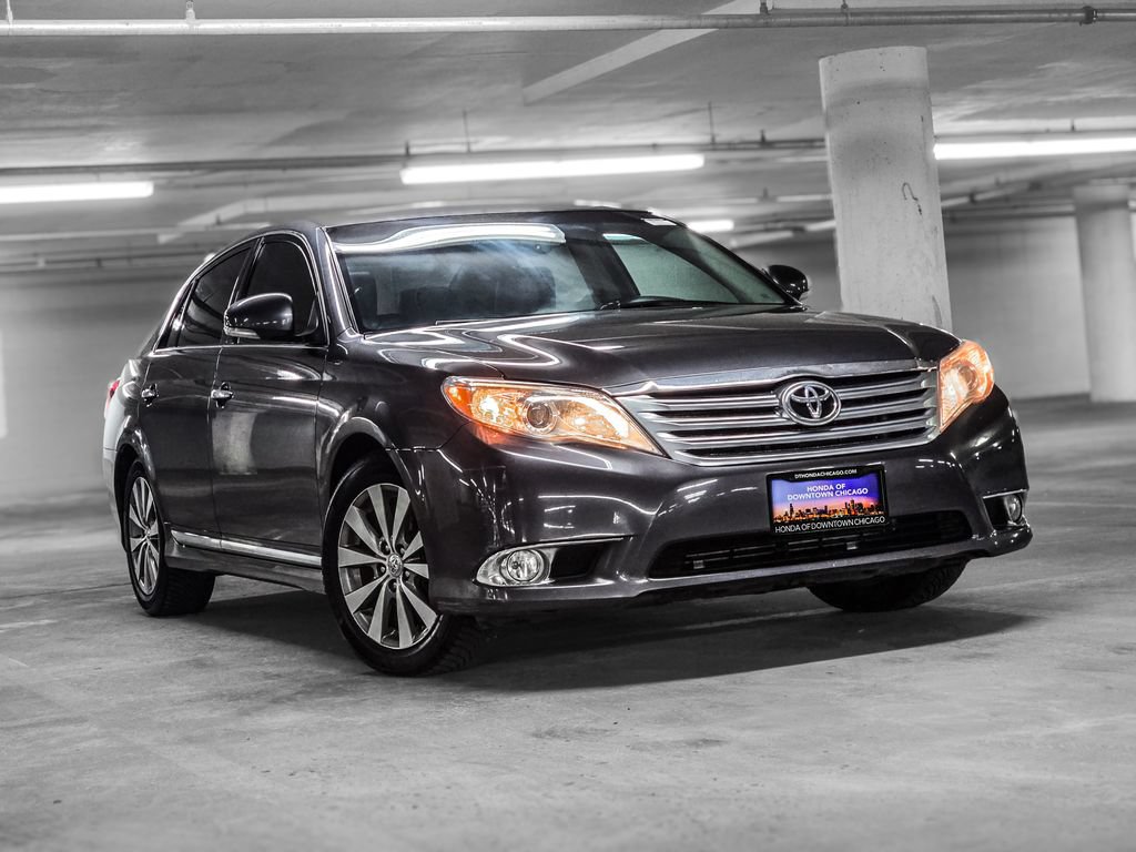 Used 2012 Toyota Avalon Limited FWD image 4