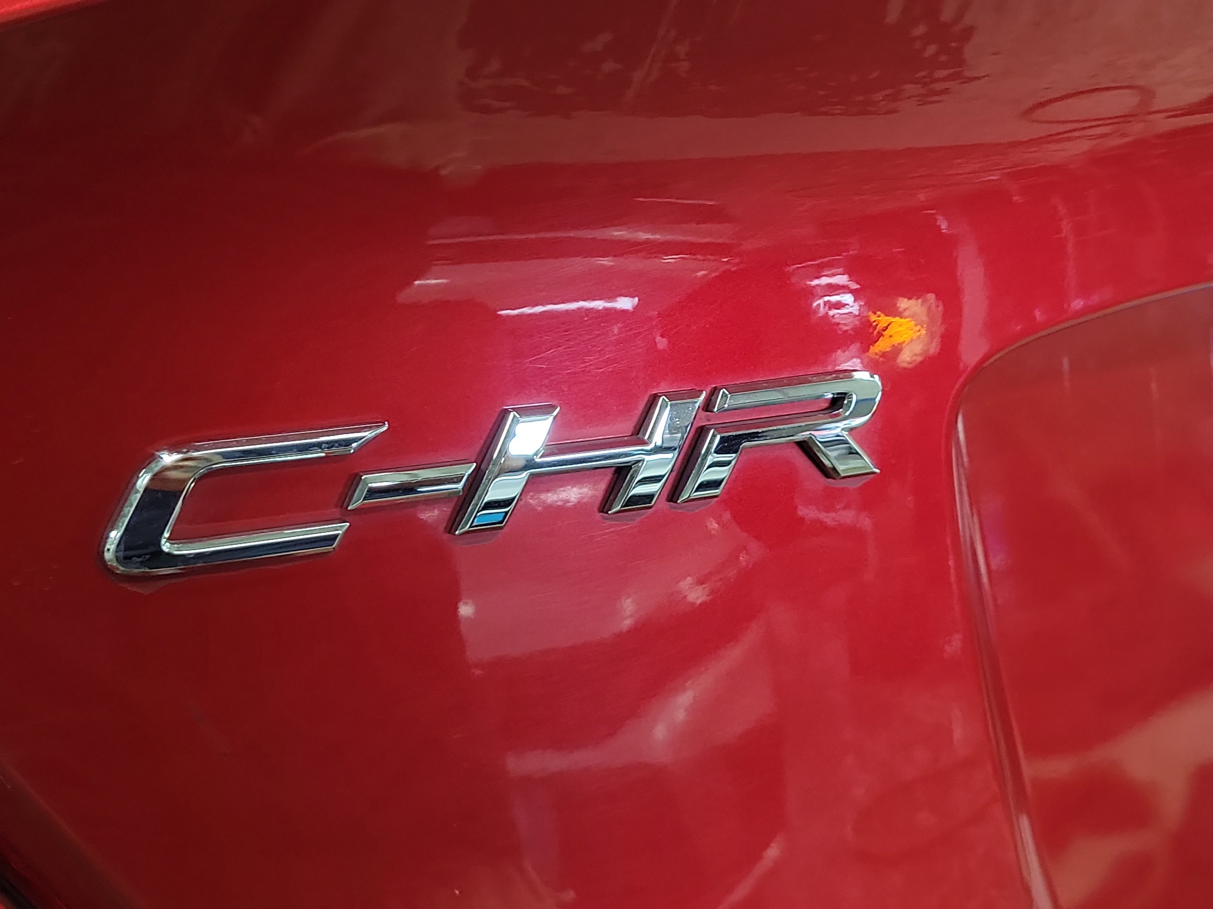 Used 2020 Toyota C-HR LE FWD image 8