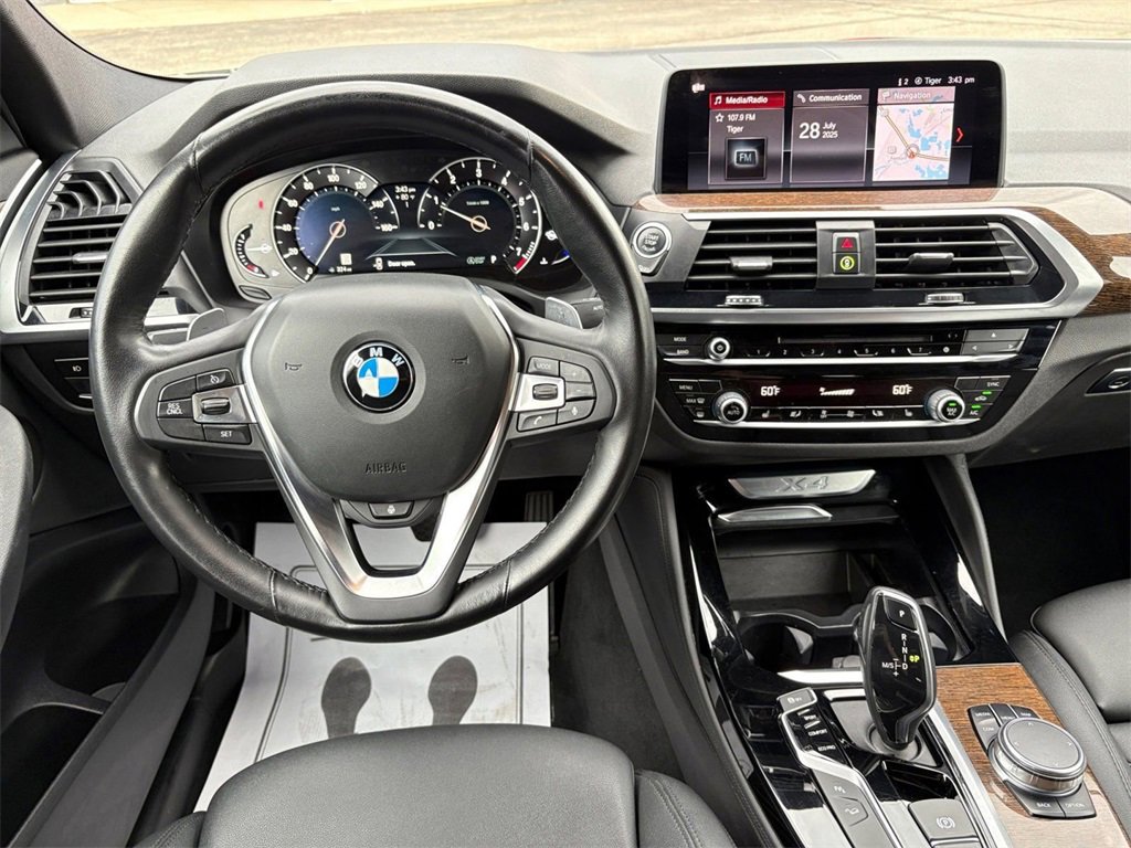 Used 2019 BMW X4 xDrive30i w/ Driving Assistance Package image 9