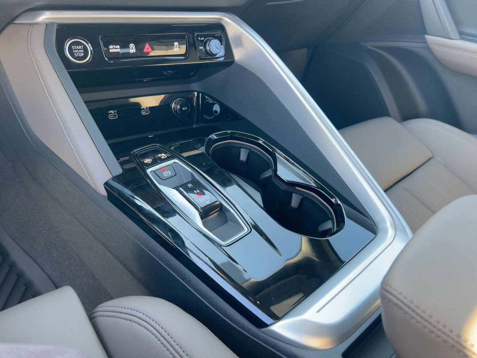 New 2025 Audi Q5 Premium Plus image 24