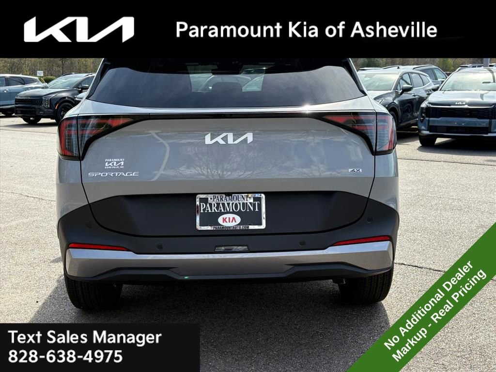 New 2026 Kia Sportage EX w/ EX Panorama Roof Package image 5