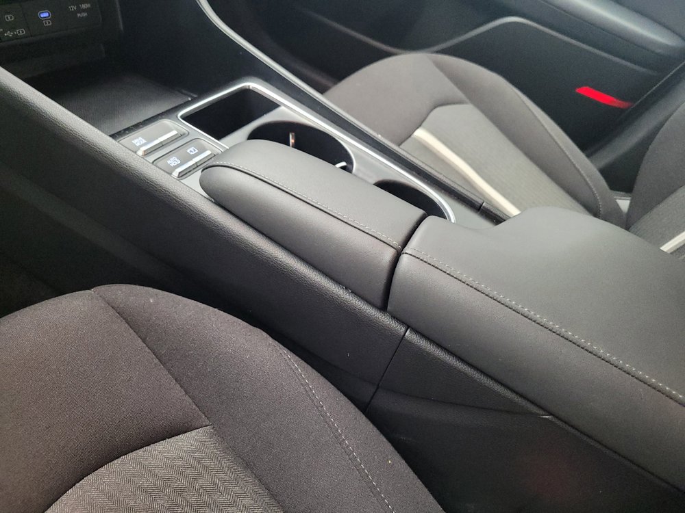 Used 2025 Hyundai Sonata SEL FWD image 26