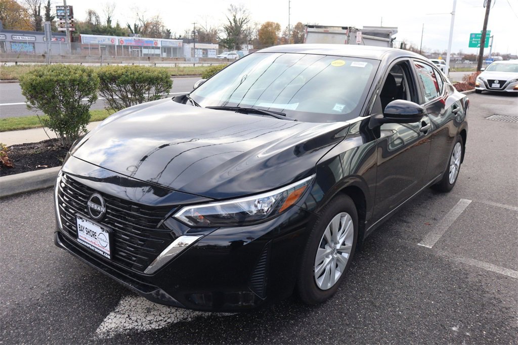 Certified 2025 Nissan Sentra S image 9