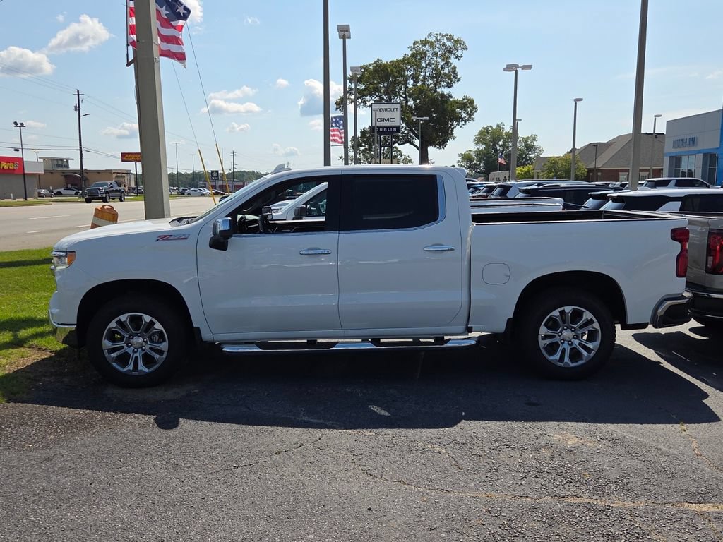 New 2026 Chevrolet Silverado 1500 LTZ w/ LTZ Premium Package AWD/4WD image 2