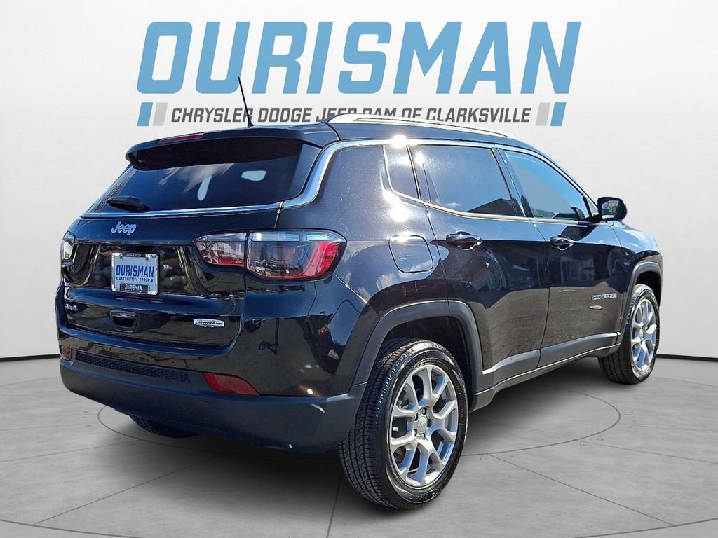 Used 2024 Jeep Compass Latitude w/ Sun and Sound Group image 6