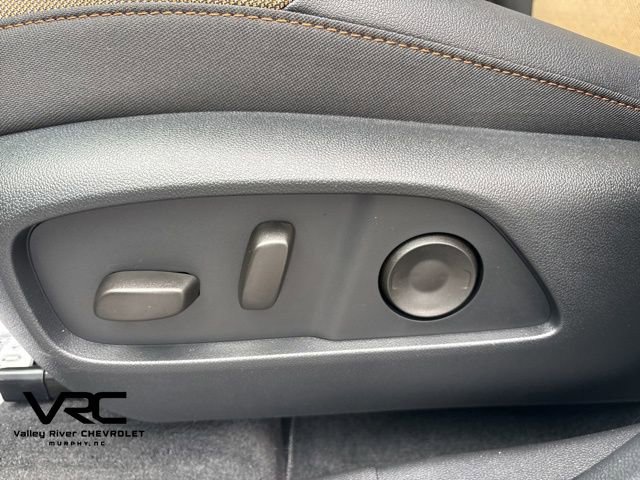 New 2026 Chevrolet Equinox ACTIV w/ Convenience Package III image 14