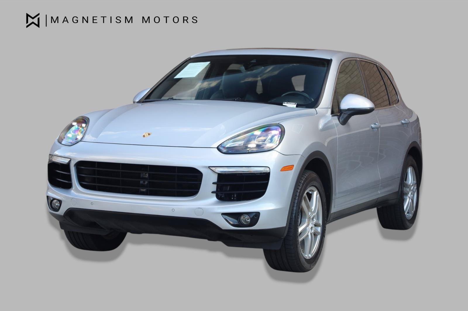 Used 2016 Porsche Cayenne AWD/4WD image 4