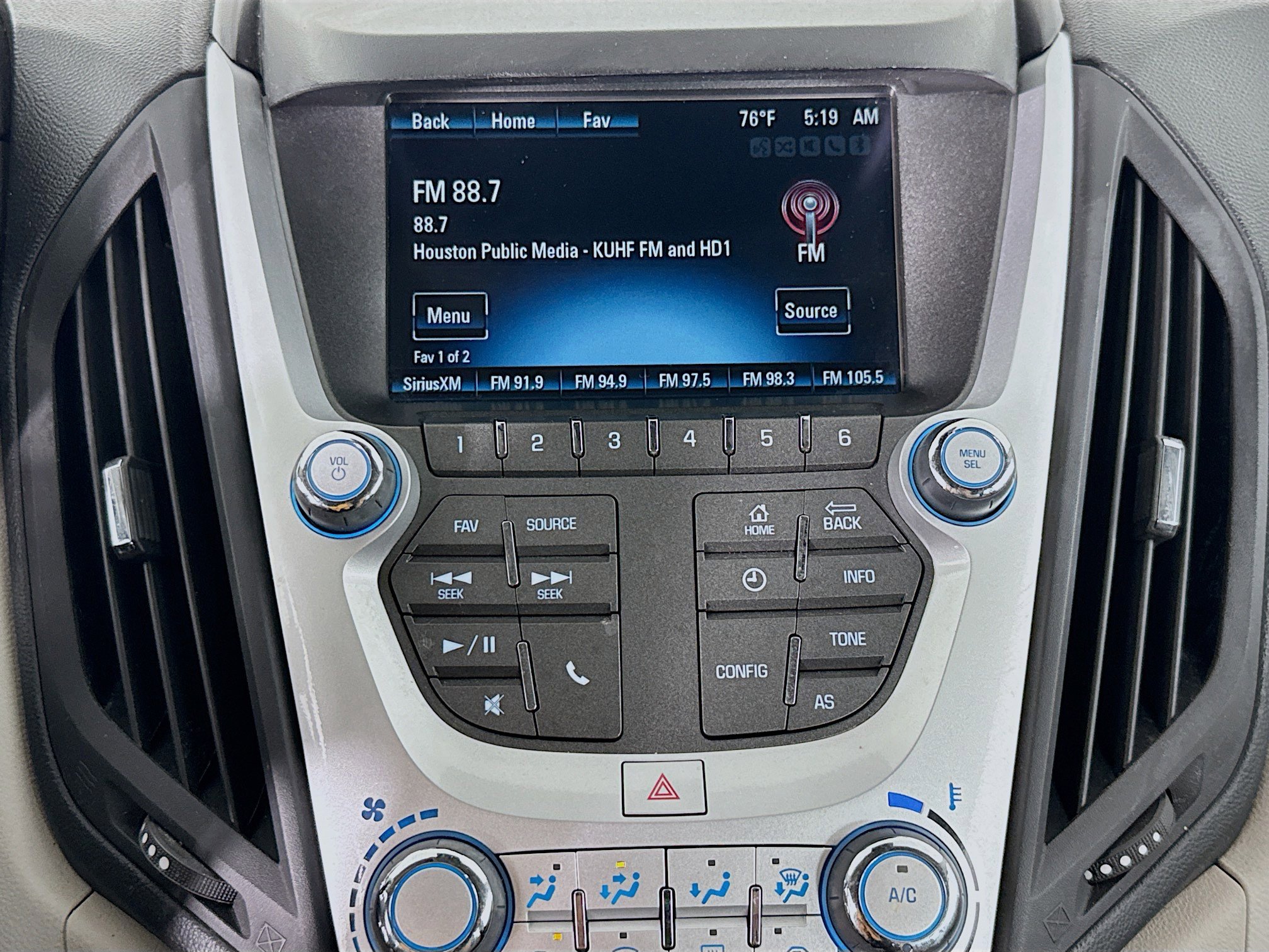 Used 2016 Chevrolet Equinox LT FWD image 17