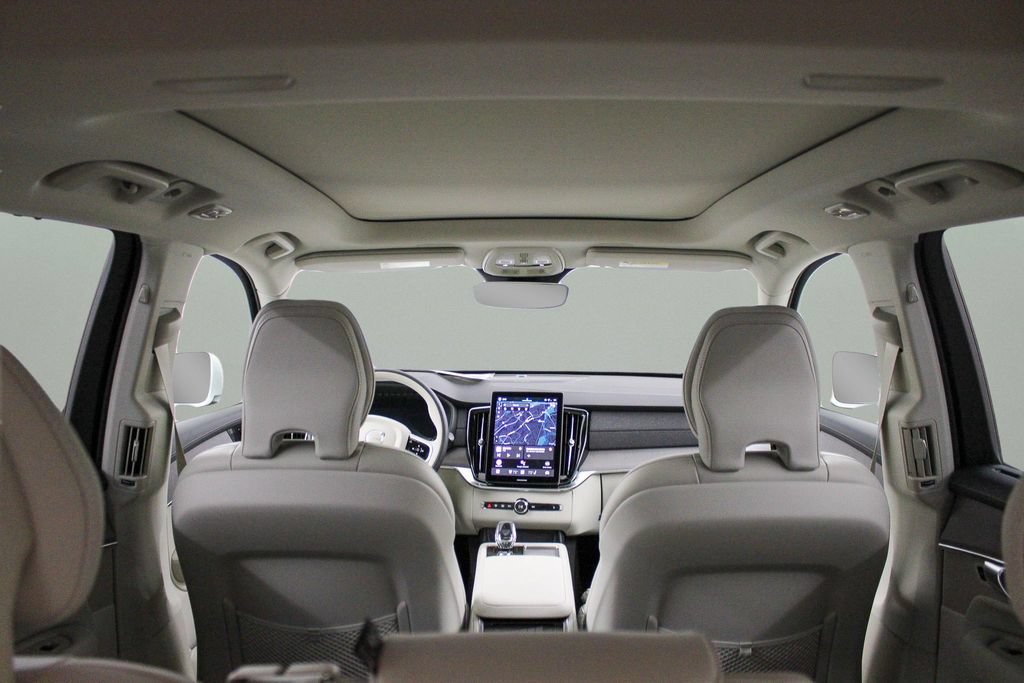 New 2026 Volvo XC90 B6 Ultra w/ Protection Package AWD/4WD image 12