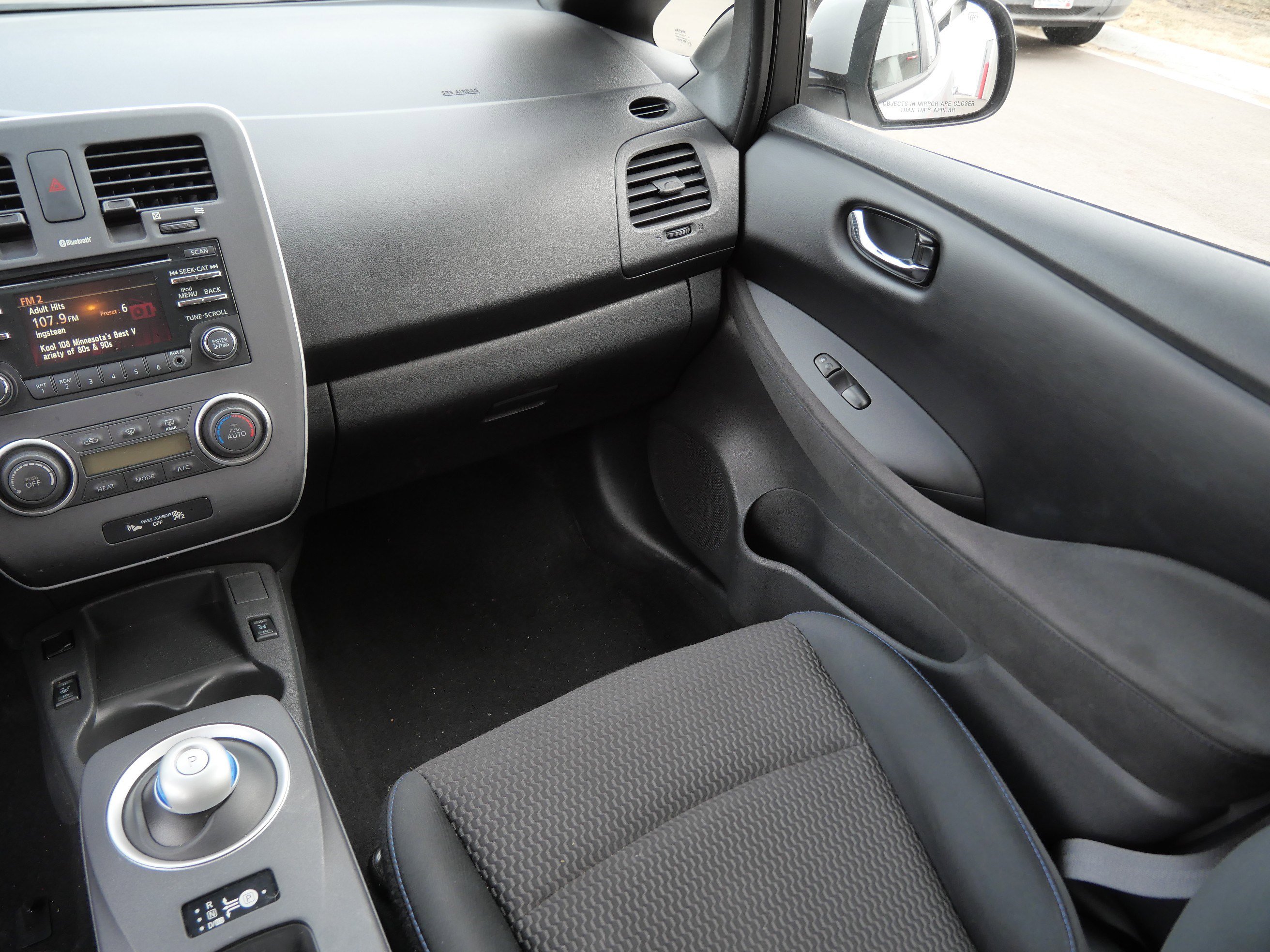 Used 2013 Nissan Leaf S image 11