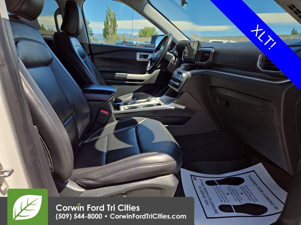 Used 2022 Ford Explorer XLT w/ Equipment Group 202A AWD/4WD image 35