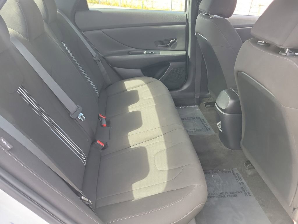 Used 2025 Hyundai Elantra Sport image 20
