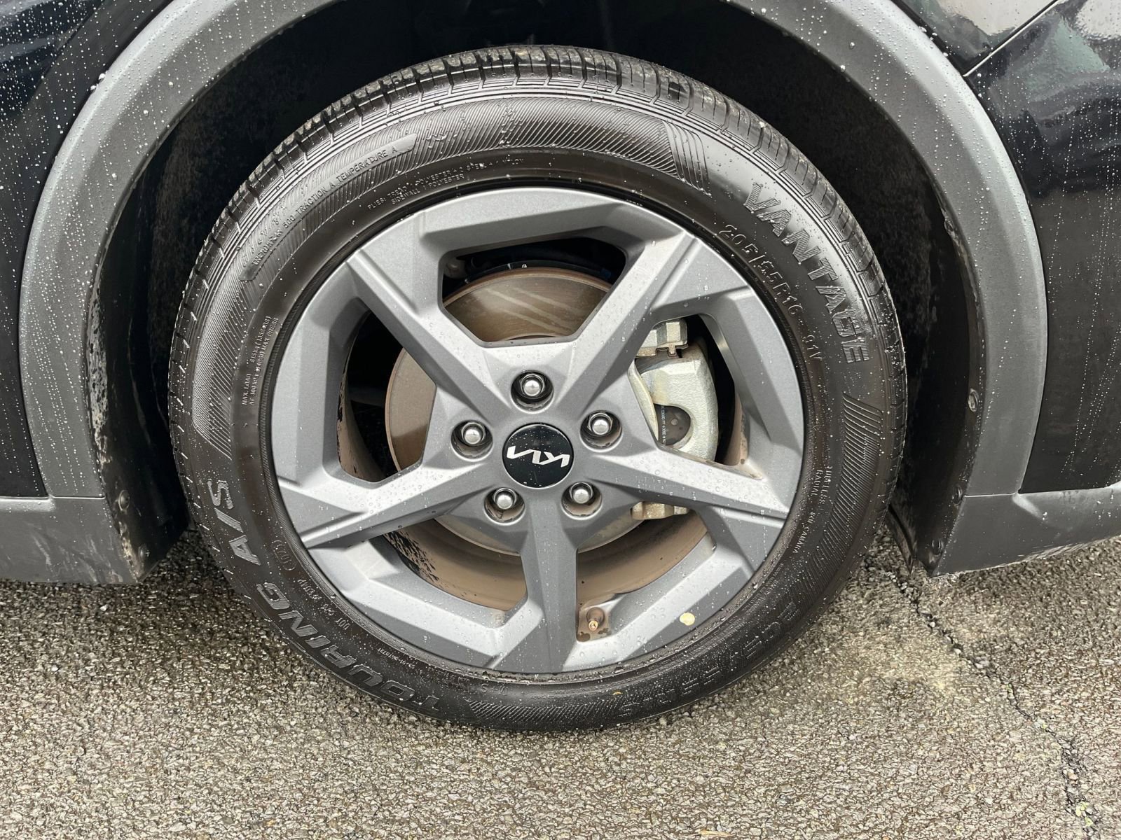 Used 2025 Kia K4 LXS image 29