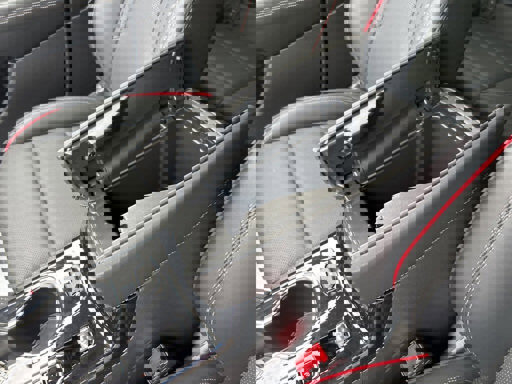 Used 2023 Buick Envision Essence w/ Sport Touring Package image 34